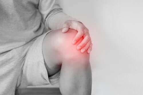 Kniegelenksluxation: Ursachen und Behandlung