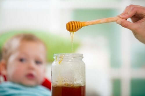 Warum dürfen Babys keinen Honig essen?