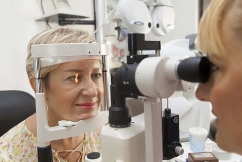 Hoher Augeninnendruck: Ursachen und Behandlung