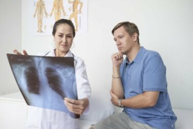 Pleuritis: Symptome, Ursachen und Behandlung