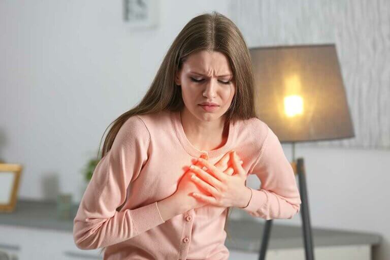 Herzbeutelentzündung: Symptome, Ursachen, Behandlung