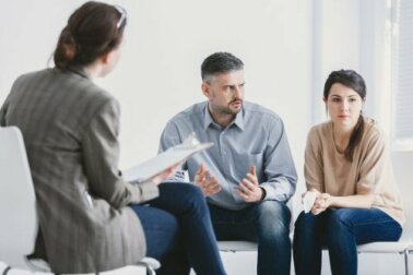 Wie kann man mit einer Person mit bipolarer Störung zusammenleben?