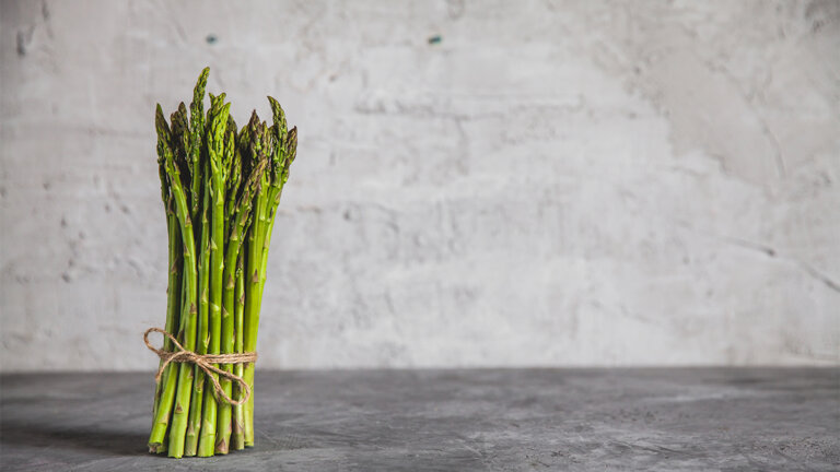 Spargel: Warum riecht der Urin danach so streng?