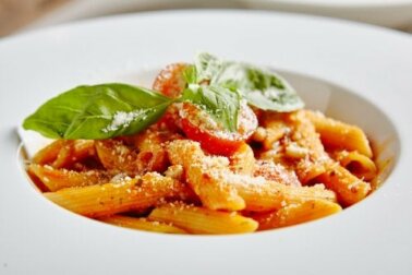 Leckeres und einfaches Rezept: Makkaroni mit Thunfisch