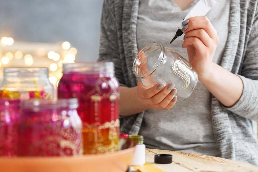 Dankbarkeitsgefäße: Wie sie uns zu einem erfüllteren Leben verhelfen