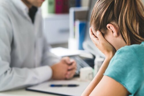 frau psychotherapie posttraumatisch