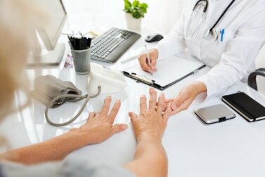 Häufige Fragen rund um das Thema Arthritis