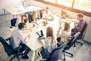 Homeworker bei einem Treffen 
