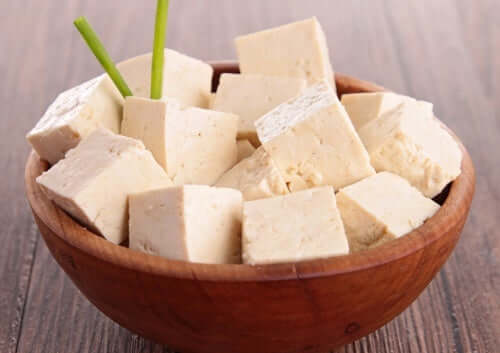 Veganer Käse kann in drei große Gruppen eingeteilt werden
