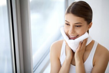 10 Gründe, warum du dich jeden Abend abschminken solltest