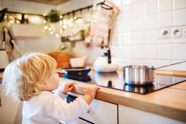 Verbrennungen bei Kindern: Sofortmaßnahmen
