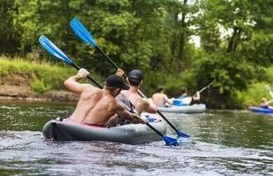 Sport für Paare: Kayak