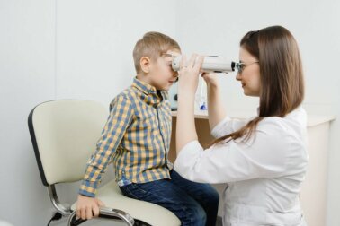 Retinoblastom: Symptome, Ursachen und Behandlung