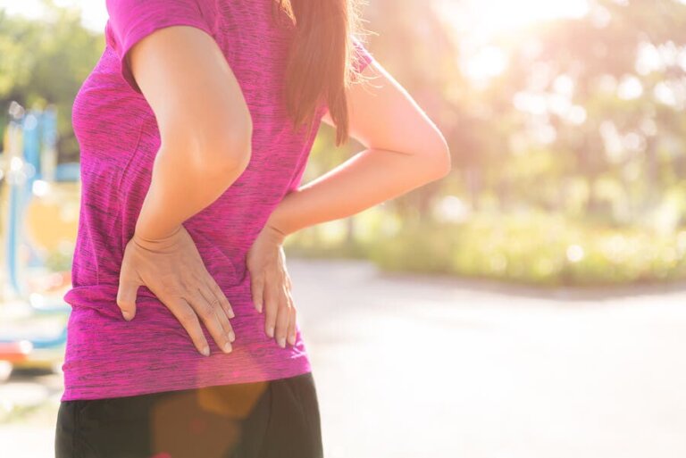 Schmerzen im unteren Rückenbereich: 3 effiziente Techniken zur Vorsorge
