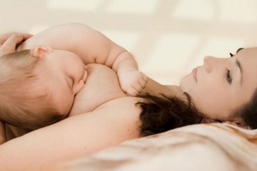 Wenn Babys bei der Mama schlafen
