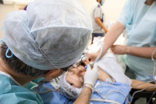 Medikamente zur Durchführung einer Intubation