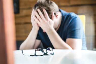 Schlafprobleme: Ursachen und Behandlungsmöglichkeiten