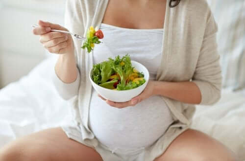 Braxton-Hicks-Kontraktionen können Bauchschmerzen in der Schwangerschaft auslösen