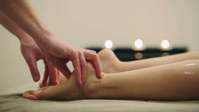 Sanfte, aber intensive erotische Massage