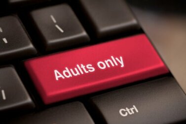 Pornosucht: Wie kann man sie erkennen und behandeln?