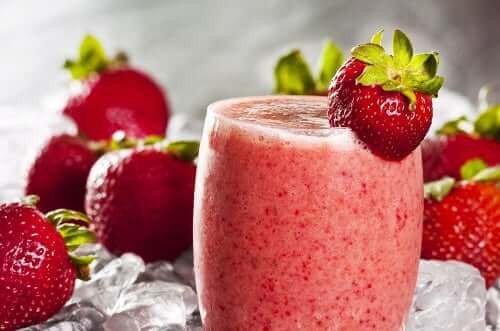 Haferflocken zum Frühstück - Erdbeersmoothie