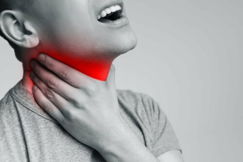 Kind mit Laryngitis