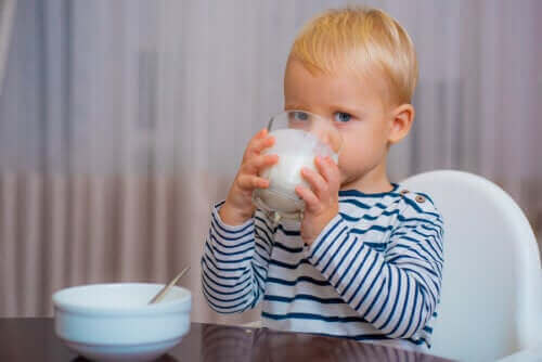 Die richtige Babymilch ab dem ersten Lebensjahr