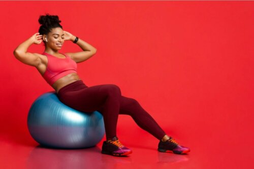 Übung für Menschen mit Skoliose kurze Bauchpresse