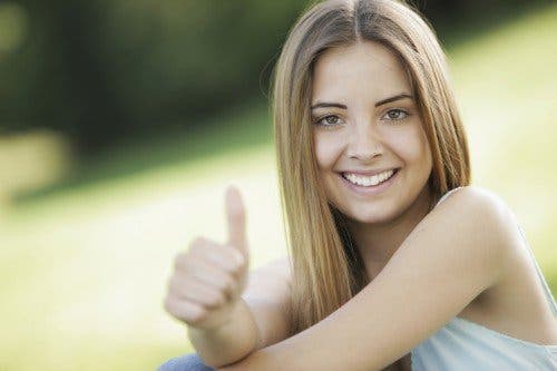 Resilienz und Hoffnung - Teenager mit positiver Einstellung