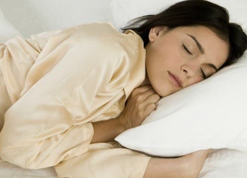 Fakten über Träume - Frau schläft