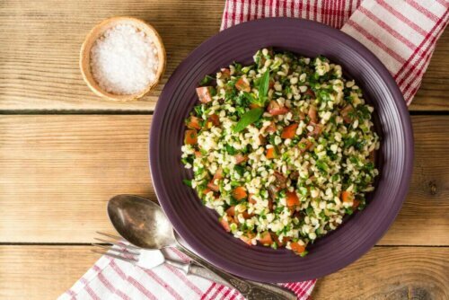Tabouleh wird aus Bulgur hergestellt