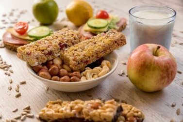 Energieriegel selber machen: 3 Möglichkeiten