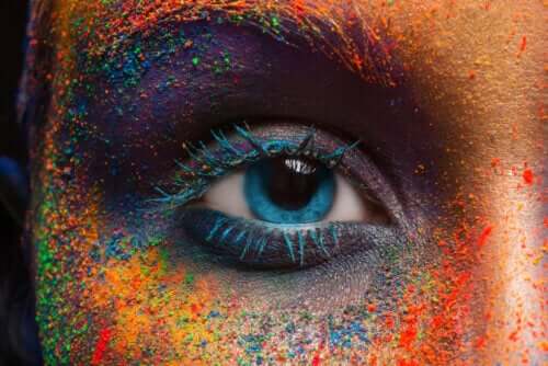 Wahrheiten und Mythen über sich verändernde Augenfarbe
