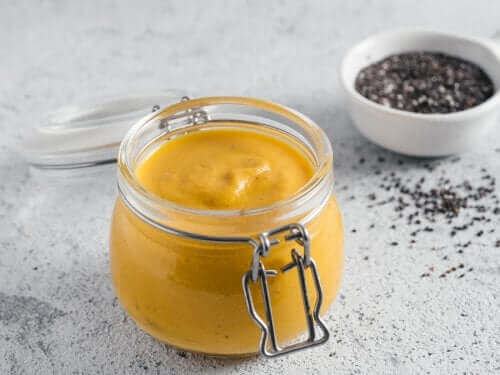 Kurkuma-Knoblauch-Mayonnaise selbst machen