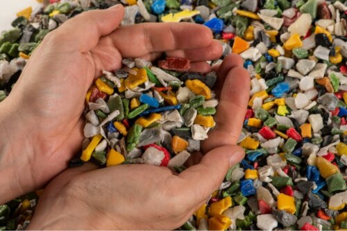 Objekte aus Plastik Mikroplastik