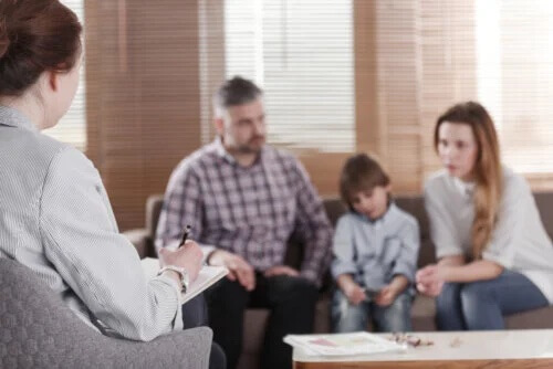 Wann sollte man eine Familientherapie machen?