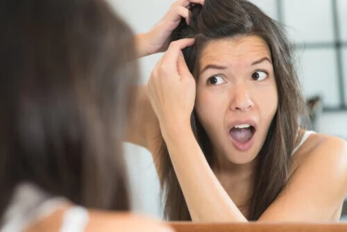 4 Gründe, warum du bereits in jungen Jahren graue Haare bekommen kannst