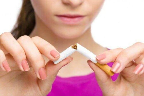 Schwangere Asthmatikerinnen sollten sich von Zigaretten und Rauch fernhalten