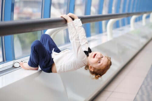 Kräftigung der Arme: Spiele und Übungen für Kinder