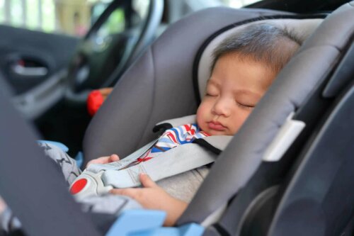 Kindersitz im Auto