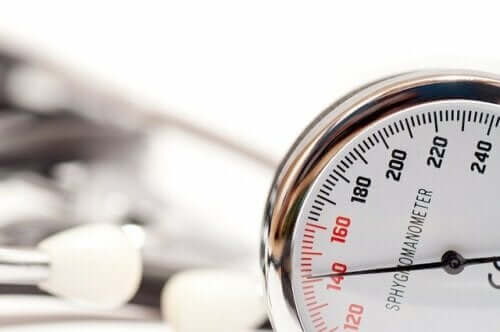 Welt-Hypertonie-Tag: "Den Blutdruck im Blick behalten!"