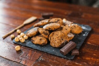 Schokoladenkekse mit Kichererbsenmehl: 2 Rezepte