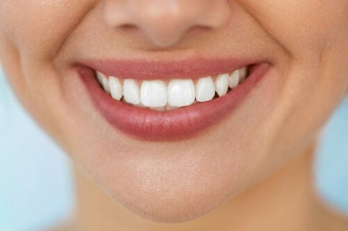 Natürliche Zahnaufhellung: 5 Tipps