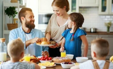 Gemeinsames Essen in der Familie: 10 wissenschaftlich belegte Vorteile