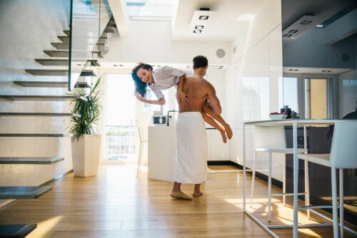 Beim Sex mehr Kalorien verbrennen als beim Sport - Mythos oder Wahrheit?