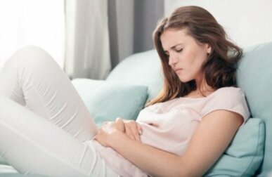 Blutklümpchen während der Periode: Ist das normal?