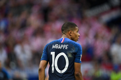 Kylian Mbappé: Die strenge Trainings- und Ernährungsroutine des nächsten Fußballstars