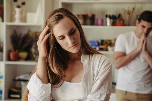 Mein Partner redet immer noch mit der/dem Ex