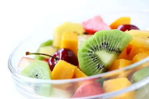 einfache Gewohnheiten - Obst essen