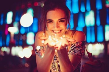 "Glow Up": Was verbirgt sich hinter diesem TikTok-Trend?
